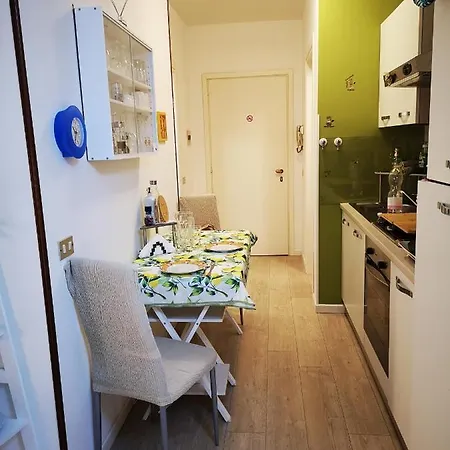 Apartment Al Lago Am Gardasee Apartment Toscolano Maderno