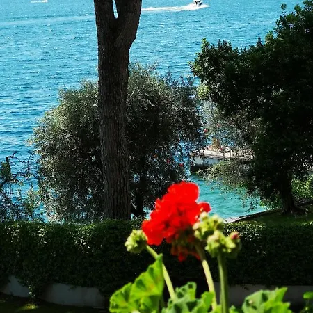 Apartment Apartment Al Lago Am Gardasee Toscolano Maderno