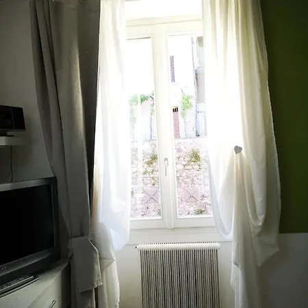 Apartment Al Lago Am Gardasee Apartment